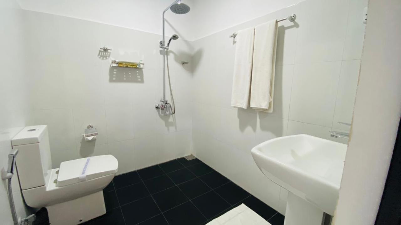 Onestar Ella Hotel Luaran gambar