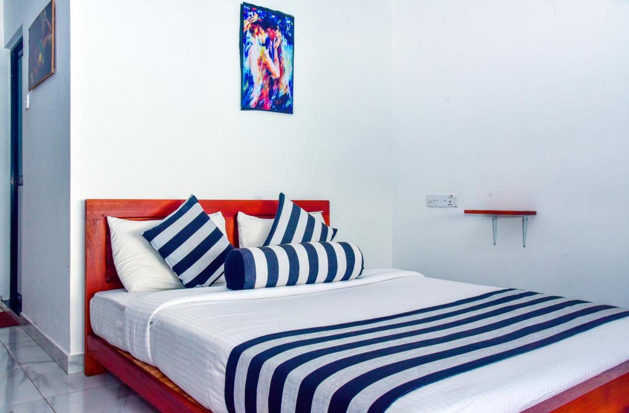 Onestar Ella Hotel Luaran gambar