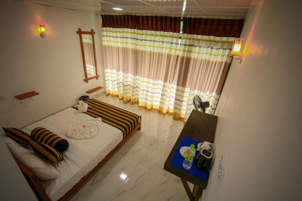 Onestar Ella Hotel Luaran gambar